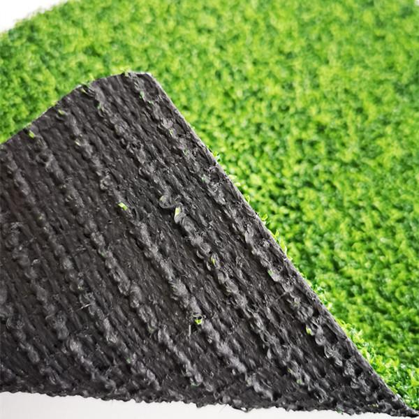 glaswellt artiffisial ar gyfer golf.jpg