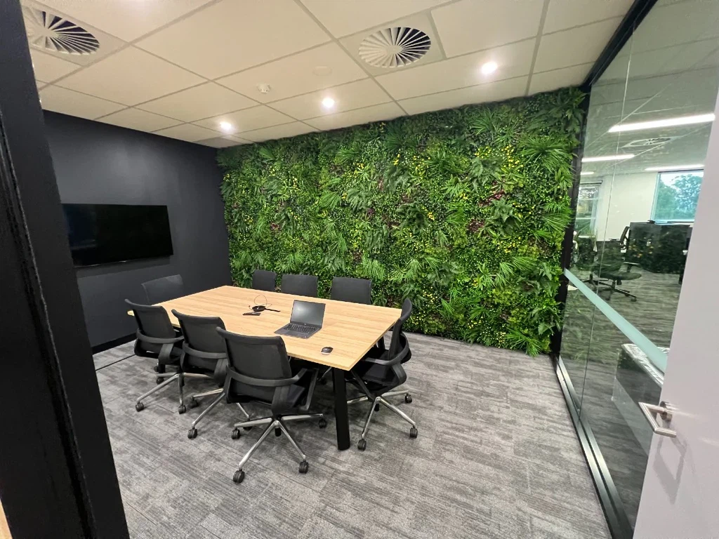 conference-room-artificial-living-wall7da6cf30-7730-4bb1-9bbf-dfca744bed421024x conference-room-artificial-living-wall7da6cf30-7730-4bb1-9bbf-dfca744bed421024x